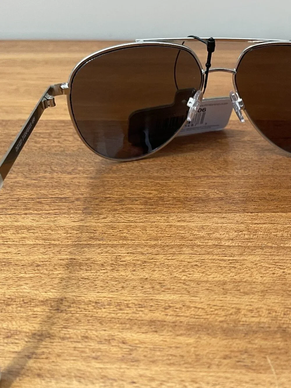 NWT Foster Grant Modern Men's Silver Aviator Sunglasses, Summer travel, beach - Picture 5 of 14
